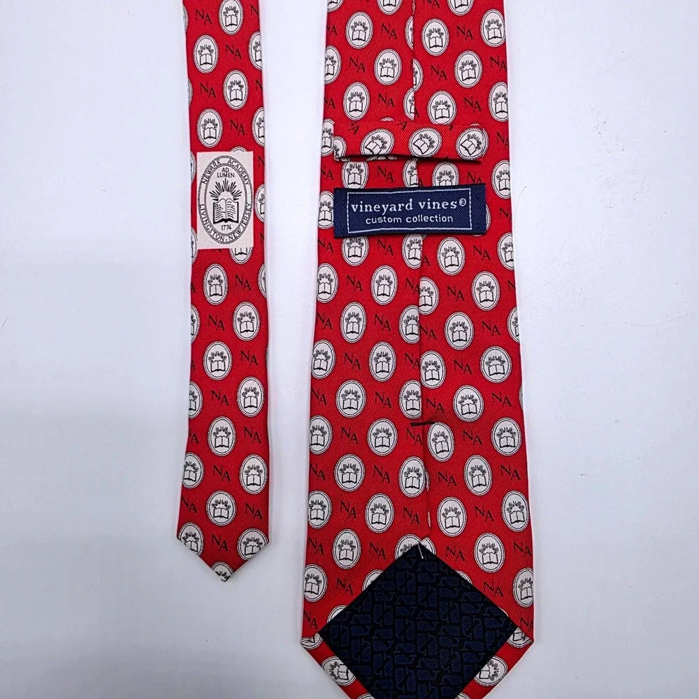 Vineyard Vines Mens Newark Academy Silk Tie Red Custom Collection Made in USA